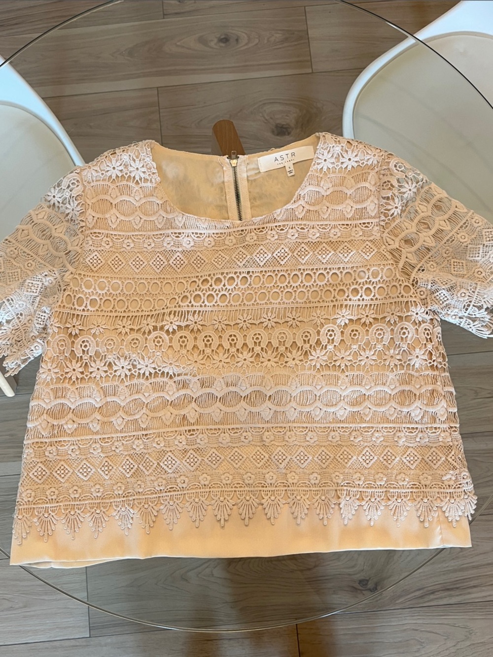 ASTR Cream Lace Short Sleeve Blouse